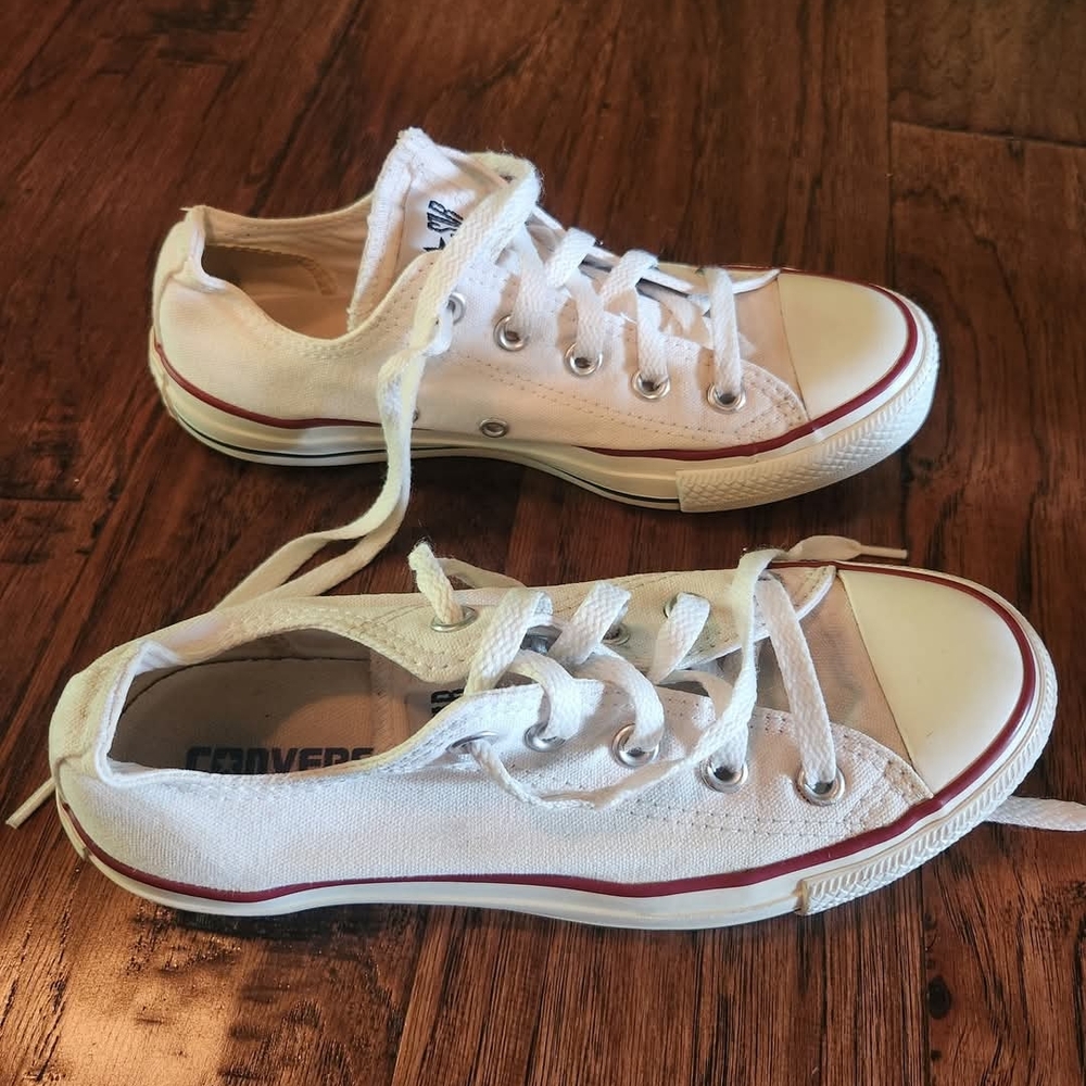 Converse White Sneakers Classic Canvas Low-Top